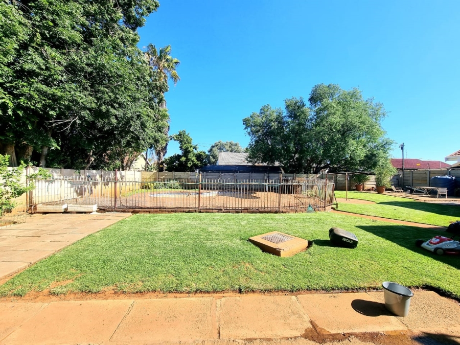 3 Bedroom Property for Sale in Riviera Northern Cape